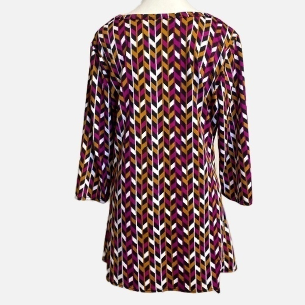 Misia Geometric Striped Flowy Top - Picture 2 of 9